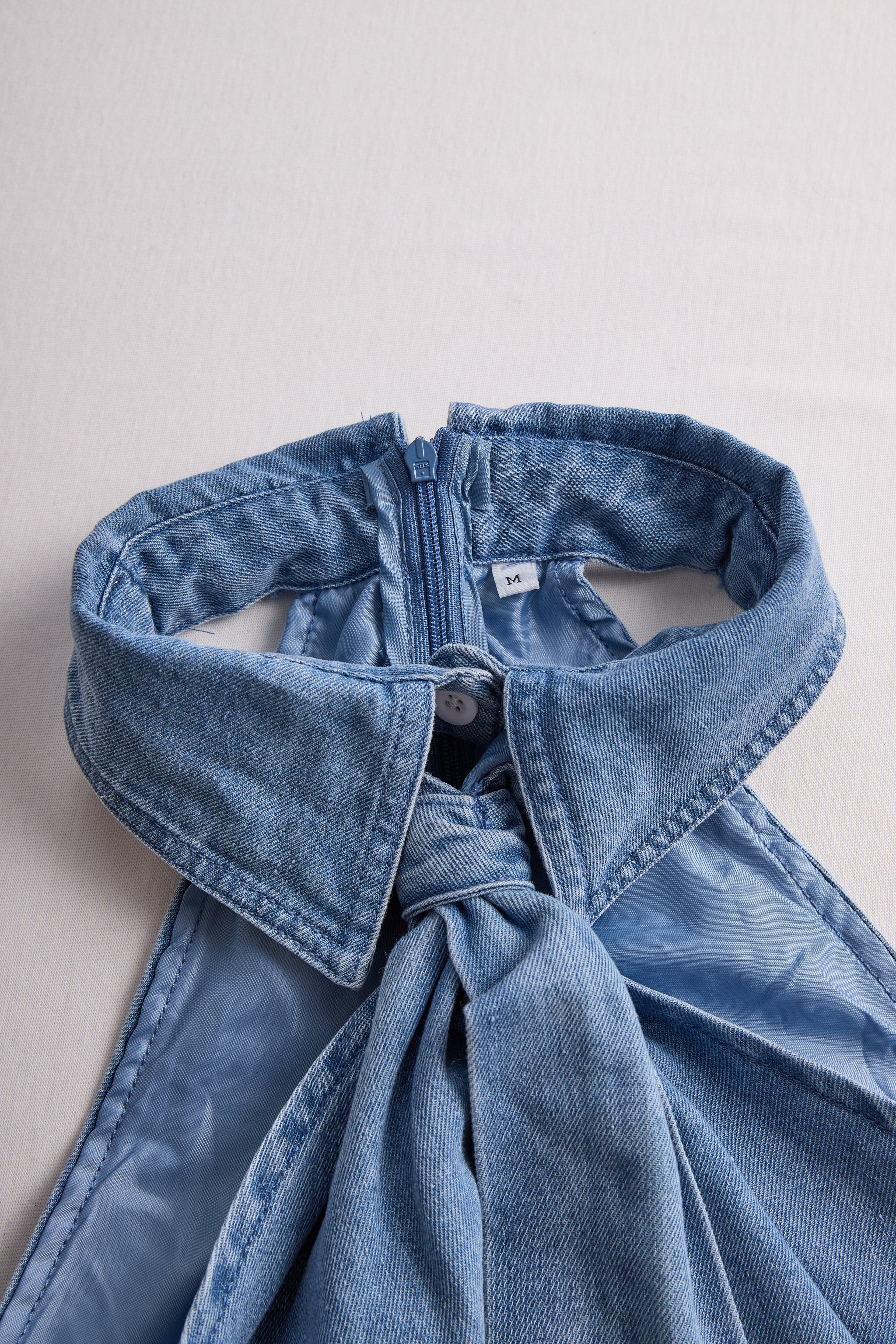 Women's Sleeveless Halter Tie Blouse