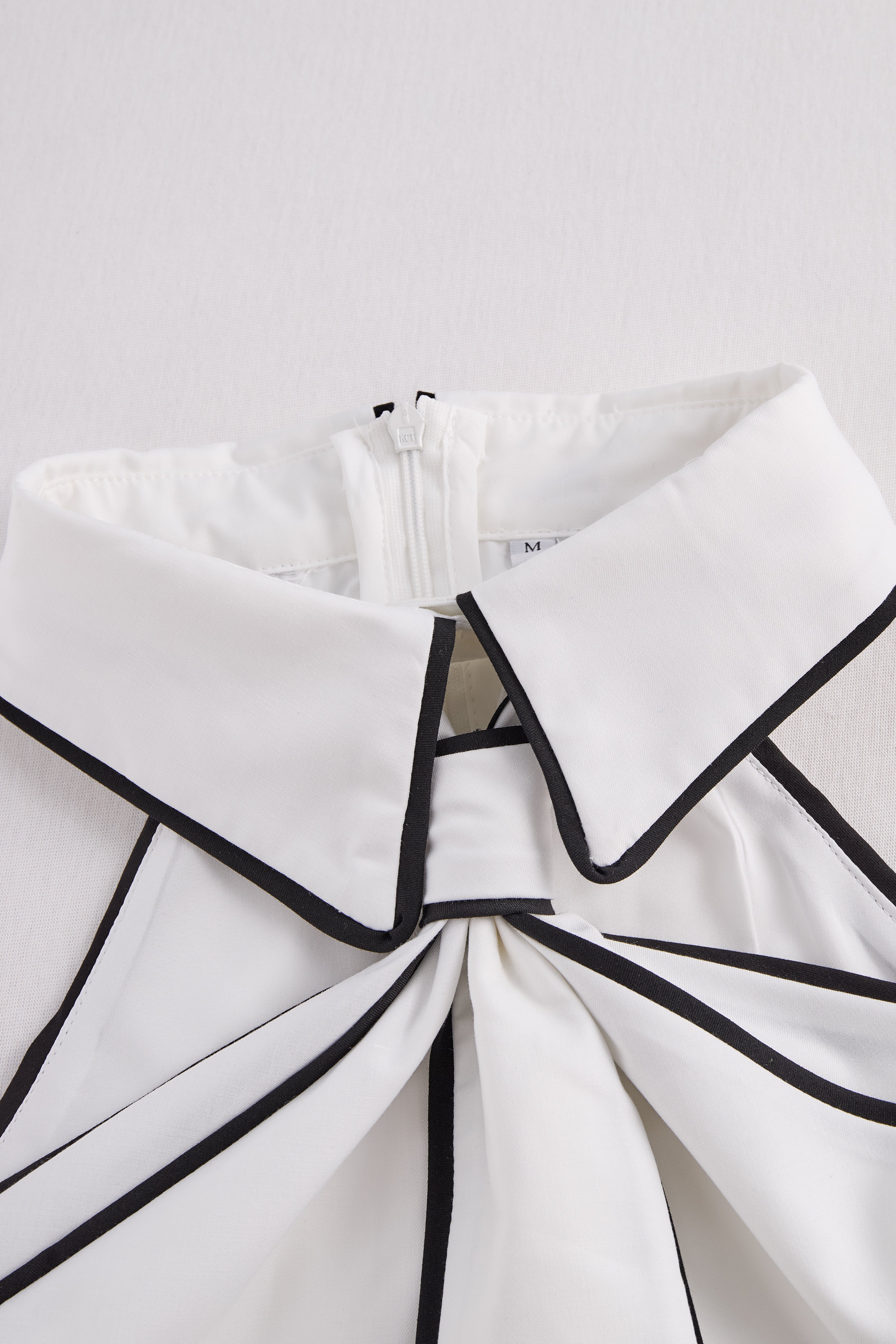 Contrast Trim Halter Blouse